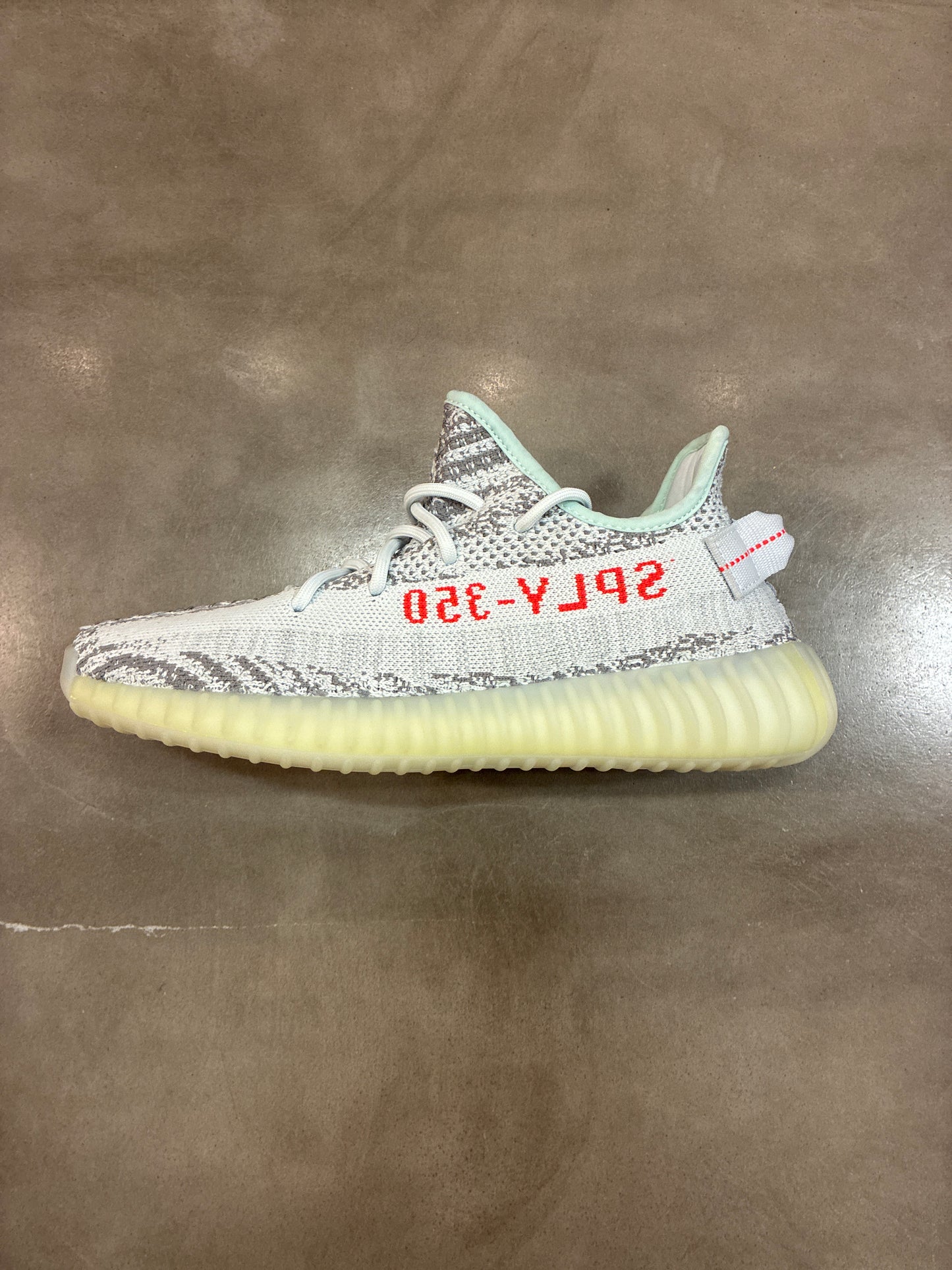 Yeezy Boost 350 V2
Blue Tint