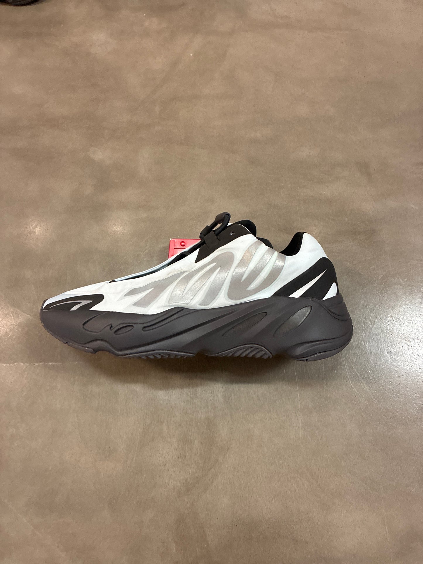 Yeezy 700 MNVN Blue Tint