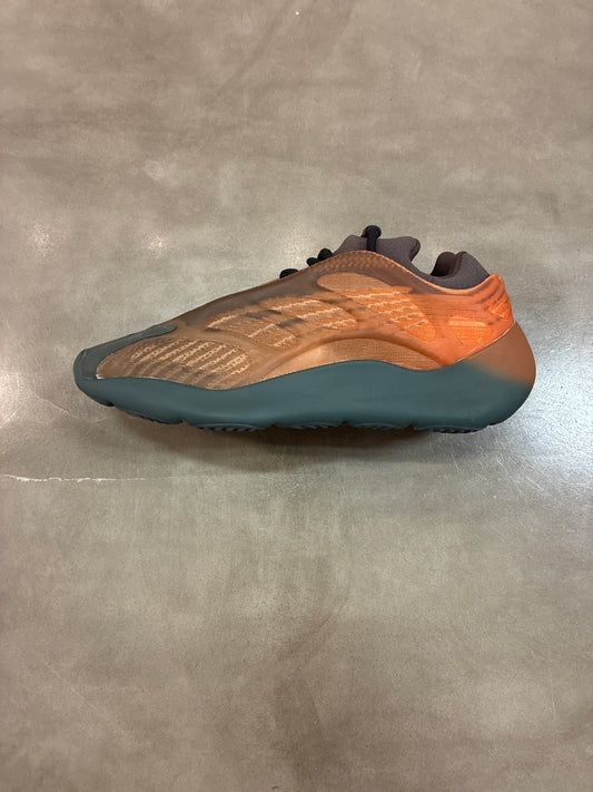Adidas Yeezy 700 V3 Copper Fade