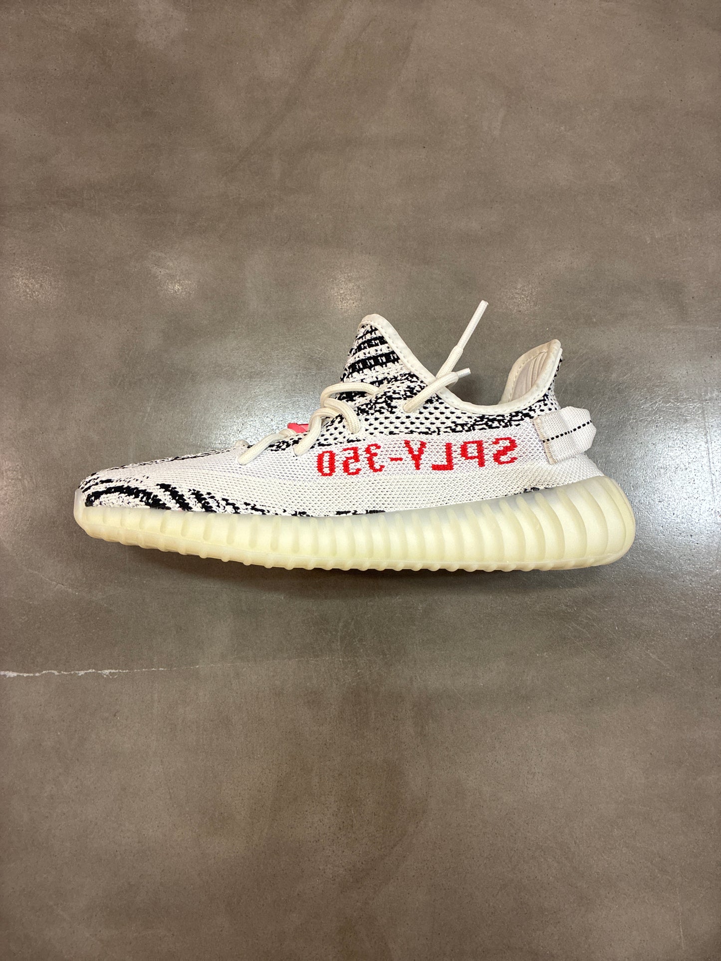 Adidas Yeezy Boost 350 V2 Zebra