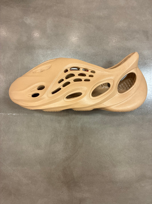 Yeezy Foam Runner Ochre