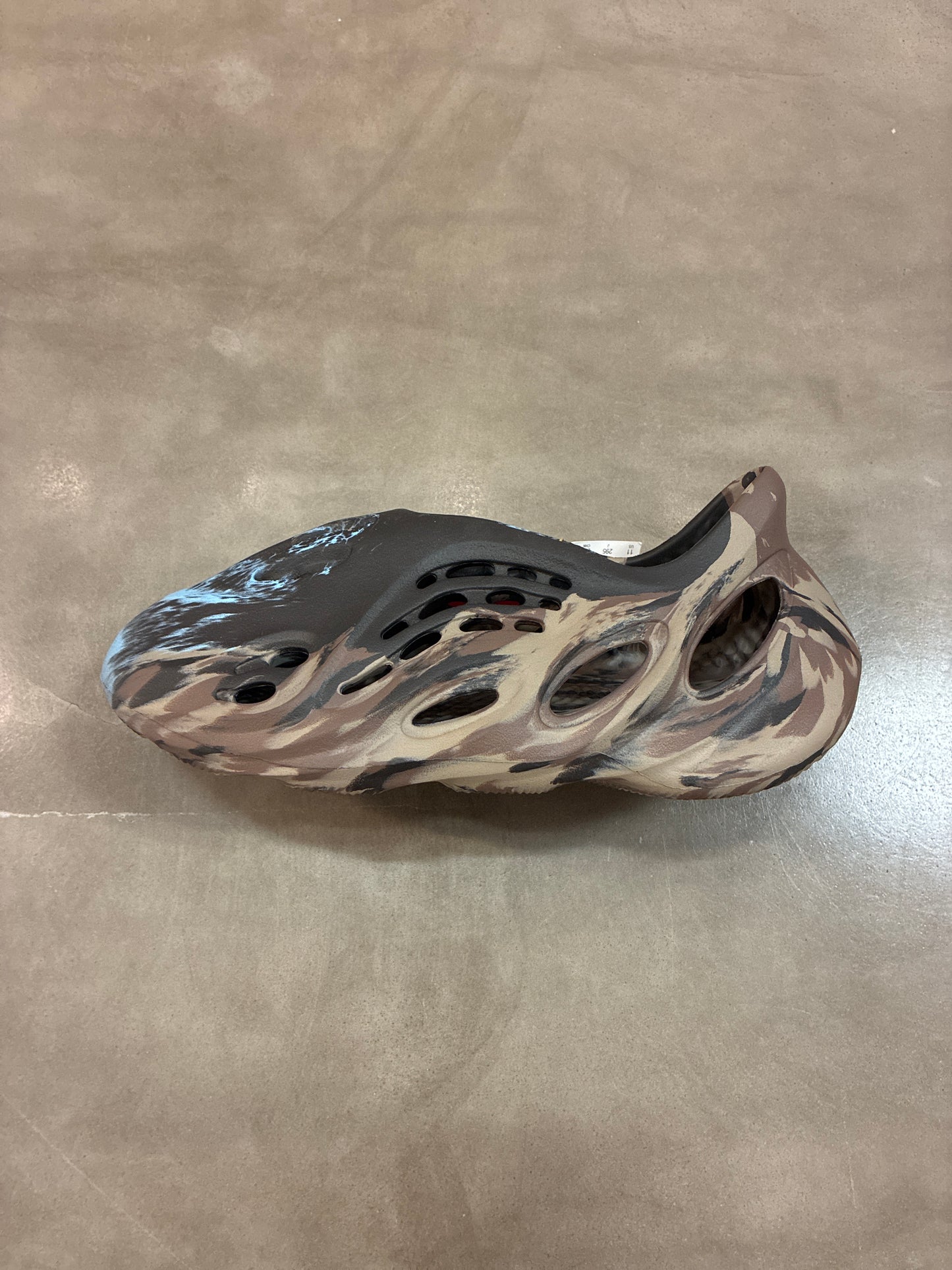 Adidas Yeezy Foam Runner MX Cinder