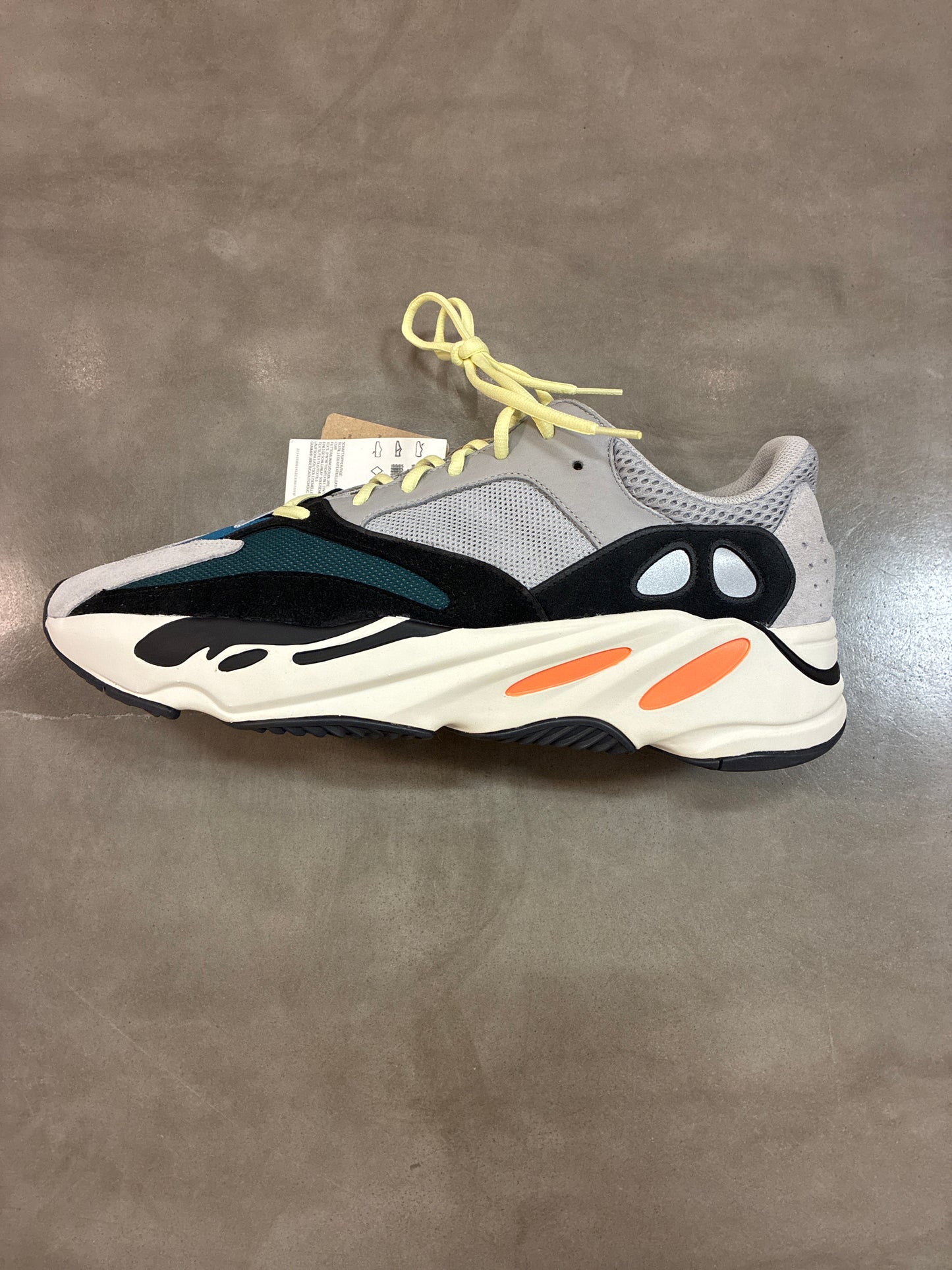 Yeezy 700 Waverunner